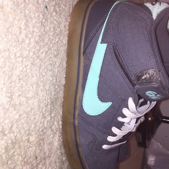 Niki high tops - Picture 3 of 3